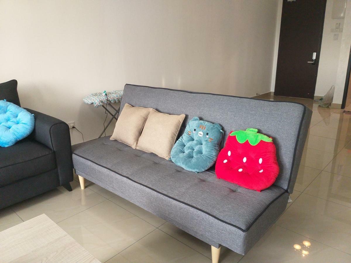 Kempas Indah @ The Secret Garden Homestay Johor Bahru Buitenkant foto