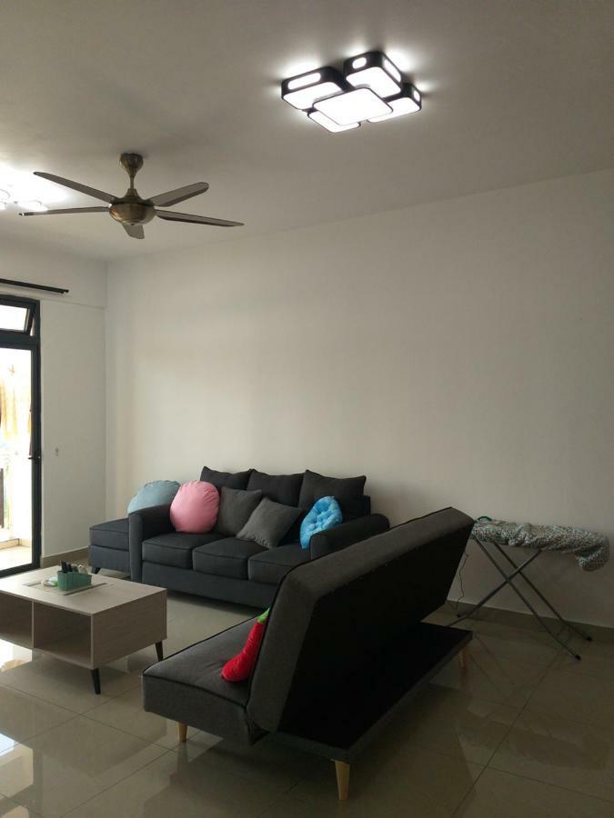Kempas Indah @ The Secret Garden Homestay Johor Bahru Buitenkant foto